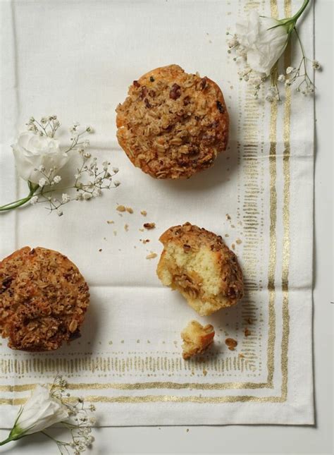 Apple Muffins With Granola Crumble