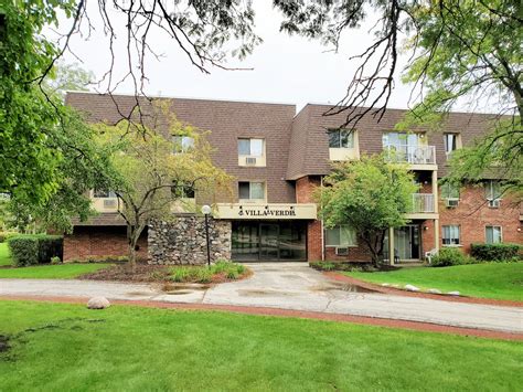 4 Villa Verde Dr Unit 314 Buffalo Grove Il 60089 Condo For Rent In