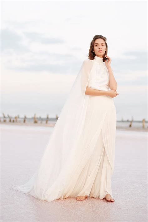 Wedding Dresses For Strawberry Or Inverted Triangle Shape Brides