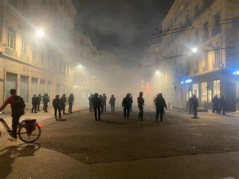 Grève du 23 mars à Lyon manifestation record et des affrontements