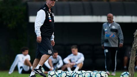 Santos Viajar Ao Equador Logo Ap S Cl Ssico Contra O Corinthians Lance