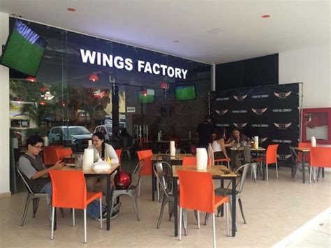 Wings Factory Playa Del Carmen Fotos Número De Teléfono Y