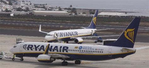 Revienta Una Rueda De Un Avi N De Ryanair Al Aterrizar En Lanzarote