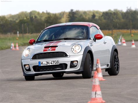 Mini Coupe (2012) - picture 35 of 191 - 800x600