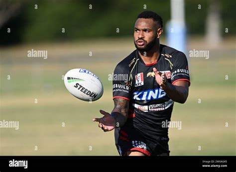 Hamiso Tabuai Fidow In Action During A Nrl Dolphins Training Session