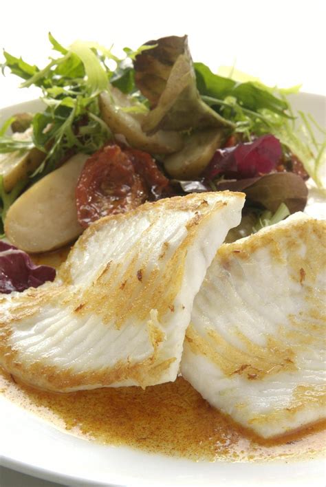 Recette turbot poêlé beurre safrané Cuisine Madame Figaro