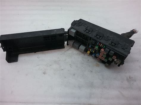 Engine Fuse Box 3 0l 2006 Ford Freestyle S 205rm Ebay