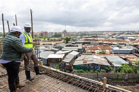 Ruto Makes Impromptu Visit To Kibra Soweto Housing Project Kbc