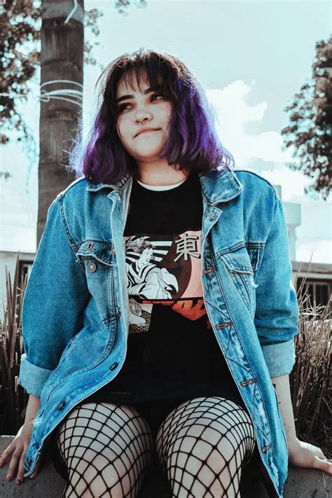 Tips For Dressing Grunge As A Plus Size Woman Shunvogue