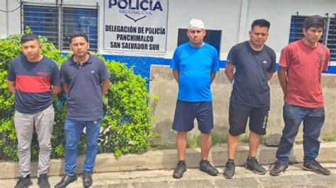 Se fueron a golpes tras una discusión por equipos de fútbol y