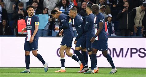 Psg Mbappé En Feu Hakimi Voit Rouge Les Notes Des Parisiens Contre Ajaccio