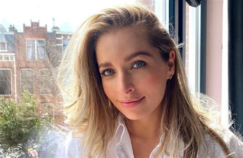 Dit Zijn 11 Waanzinnige Fotos Van Shelly Sterk Op Instagram