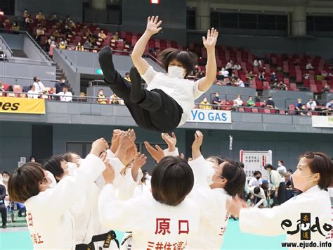 【ニュース】三井住友海上が9度目の優勝、上野雅恵監督宙を舞う／第72回全日本実業柔道団体対抗大会／第72回全日本実業柔道団体対抗大会 Ejudo