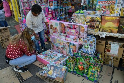 Si los Reyes Magos andan por Nezahualcóyotl pueden pasar a la Feria