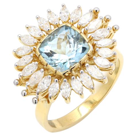 Bague Cocktail En Or Jaune 18 Carats Avec Aigue Marine De 5 45 Carats