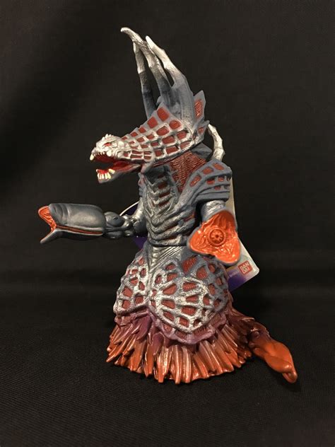 Bandai Ultra Hero And Kaiju Serie Ultraman Cosmos Edition Sandros