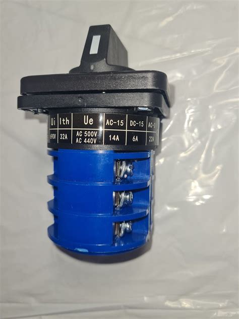 Selector De Posiciones Auto Off Man De Amperes Switch Interruptor