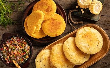 Arepas rellenas tradicionales Recetas Nestlé