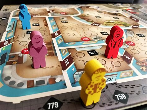 GAMER GROUPTHINK : HIDDEN MOVEMENT » The Daily Worker Placement