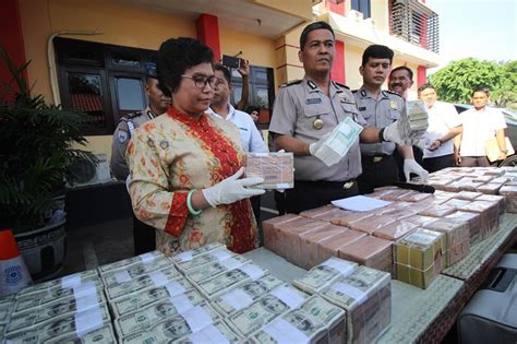 Menengok Tiga Sejarah Kelam Kasus Penggandaan Uang Di Indonesia