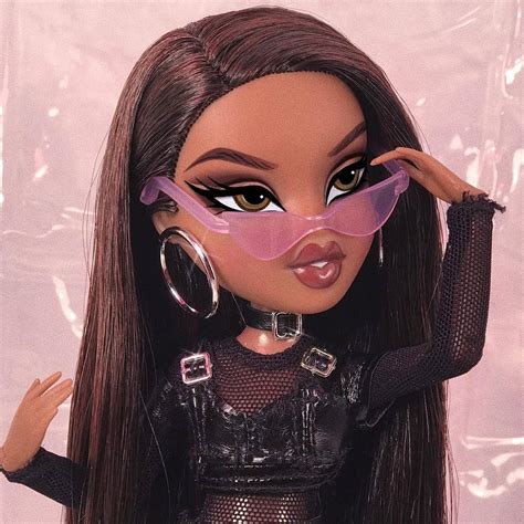 Download Bratz Dolls Close Up Black Hair Pink Glasses Wallpaper