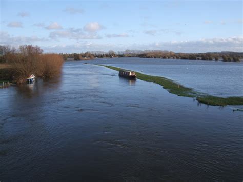 Flooding In Lechlade © Vieve Forward Cc By Sa20 Geograph Britain