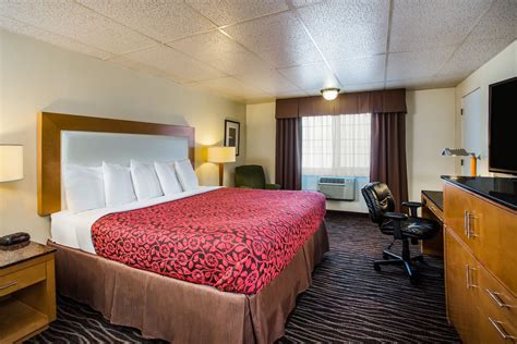 Days Inn by Wyndham Yakima | Yakima, WA Hotels