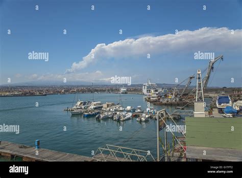 Volcano Etna Eruption Stock Photo - Alamy