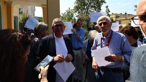 Al Csm Di Barcola La Protesta In Difesa Della Sanit Pubblica E Della