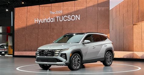 2025 Hyundai Tucson Santa Cruz Get Bold New Looks Automotive News