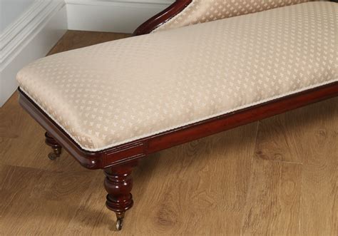 Antique English Regency Mahogany Upholstered Chaise Longue Circa