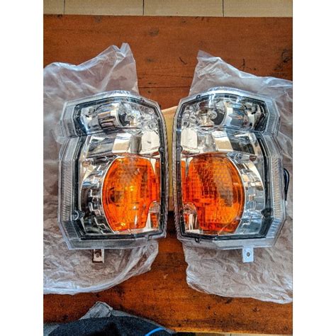 Jual Lampu Sen Isuzu Elf Nkr Macan Shopee Indonesia