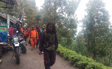 Buntut Pendaki Hilang Jalur Pendakian Gunung Lawu Ditutup