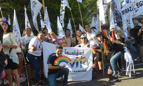 Movimiento Evita Misiones en marcha del Orgullo Ni un ajuste más ni