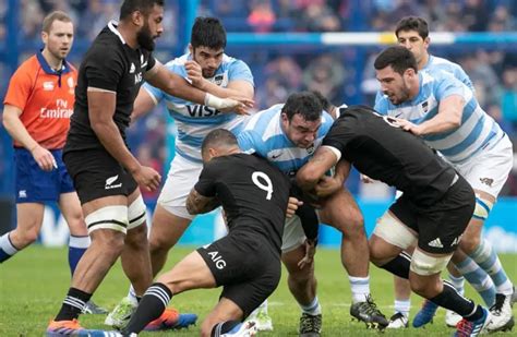 Explotó la burbuja sanitaria de Los Pumas El entrenador Mario Ledesma