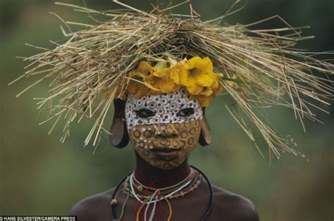 The Ethiopian Fashion Tribe That Turns Nature Into Haute Couture