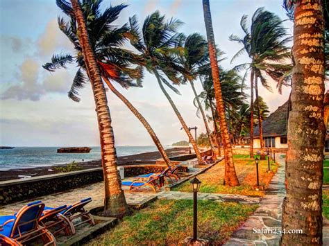 Watamu beach; white sands, low tides & Sunrises