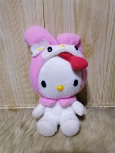Hello Kitty Sanrio Stufftoy Andplate Hobbies And Toys Toys And Games On