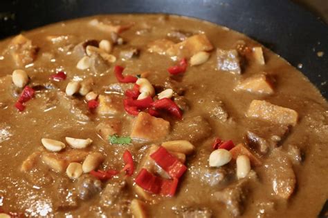 Gaeng Masaman Authentic Massaman Curry Recipe With Beef