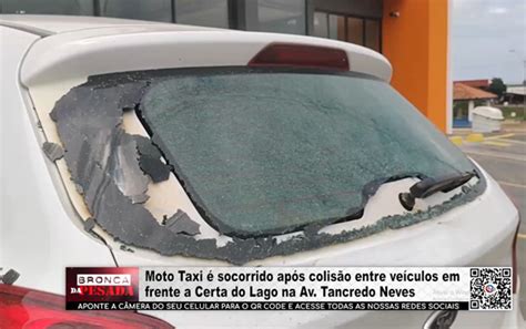 Moto Taxi é socorrido após colisão entre veículos em frente a Certa do