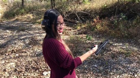 Teaching My Wife How To Shoot Our Glock 19 Youtube