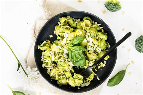 Pasta Met Broccoli Pesto Recept De Kokende Zussen