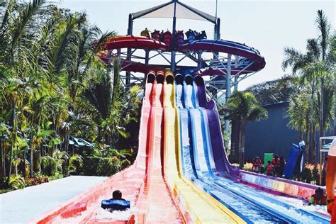 Waterpark with 38 epic water slides and attractions opens in Clark, Pampanga - NOLISOLI