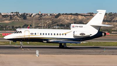 Ph Ndk Dassault Falcon B Exxaero International Thanhngoc Tran