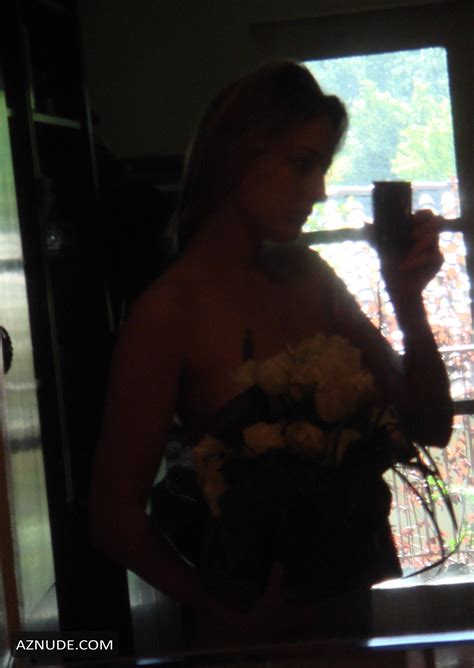 LEELEE SOBIESKI Nude AZNude