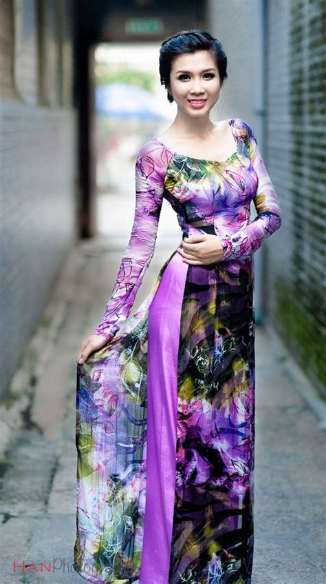 Ghim Của Trancuongdad Trên Vietnamese Long Dress 3 Áo Dài Phụ Nữ Dép