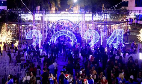 Abertura Do Natal De Luz Do Governo De Rond Nia Encanta A