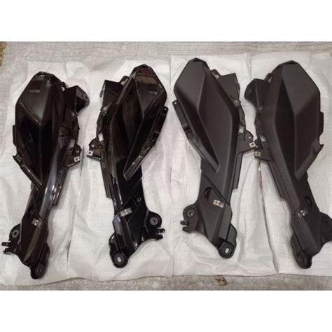 Cover 7 8 Fairing Sayap Atas Samping Tangki Yamaha R25 Original Hitam