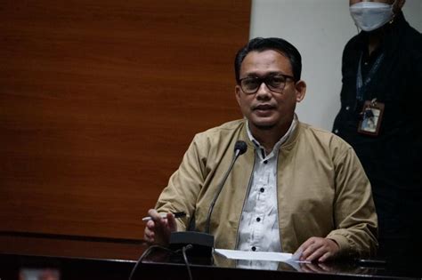 Kasus Suap Pajak Kpk Periksa Pegawai Pt Gunung Madu Plantations