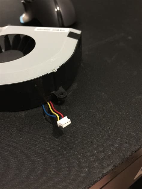 What connector is this and can I get a 4 pin pwm adapter? | Overclock.net